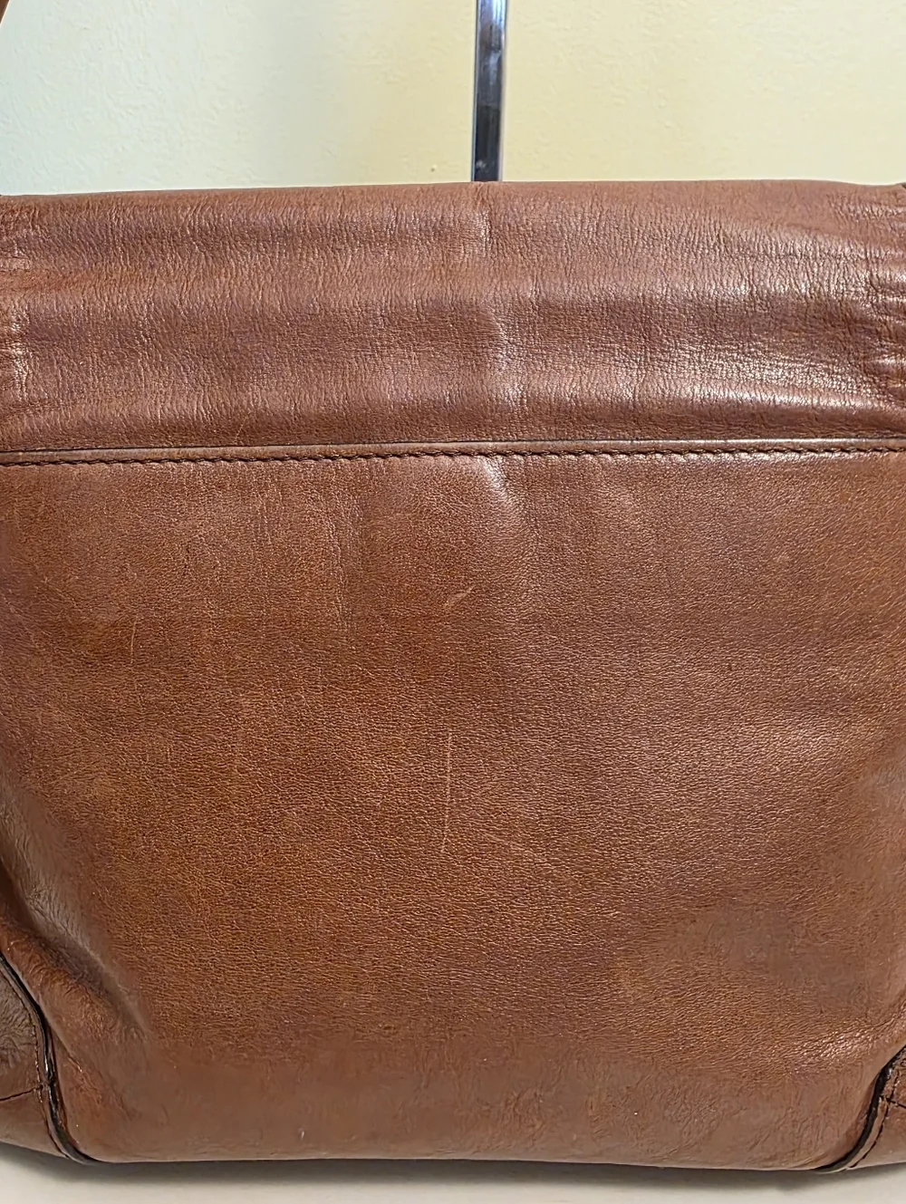 Chloe | Brown Leather Crossbody Bag - Picture 4 of 16